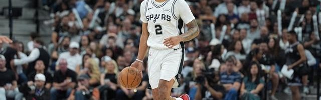 必威体育官方网站-就在今天，老大不在，20岁哈珀爆发，创造80年NBA独一无二的纪录|开拓者|圣安东尼奥马刺队|波特兰开拓者队|德尼·阿夫迪亚|斯库特·亨德森_新浪体育_新浪新闻